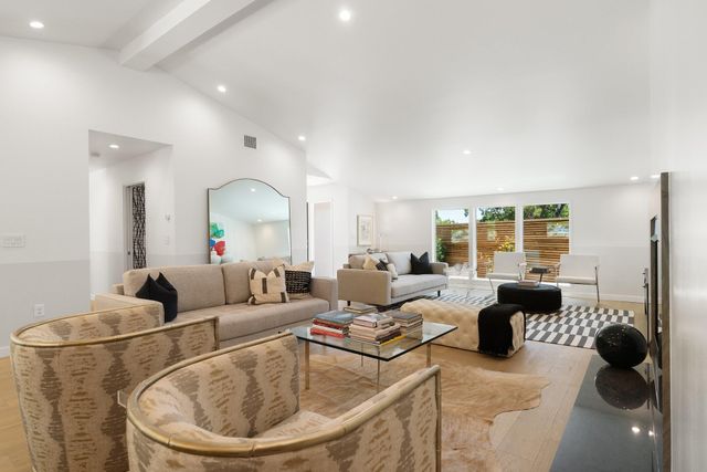 5706 Highland Hills CIR, Austin, TX 78731