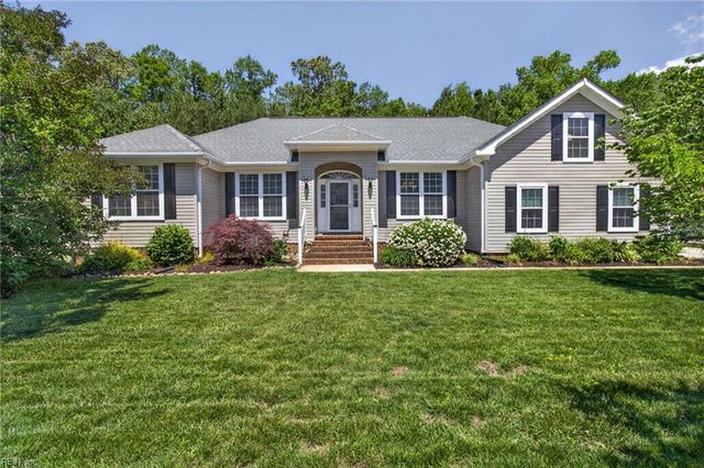 3816 River Oak CIR, Virginia Beach, VA 23456