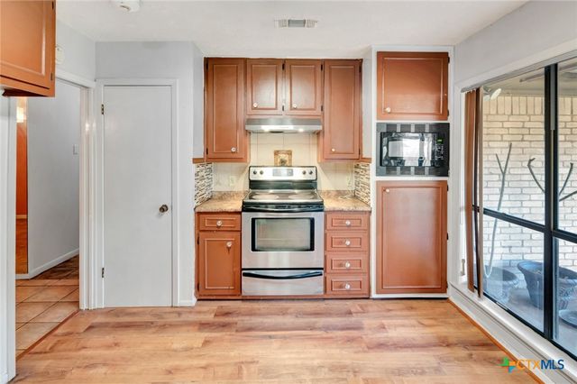 808 Taos Drive, Victoria, TX 77904