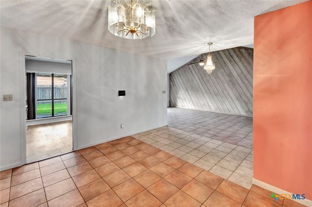 808 Taos Drive, Victoria, TX 77904