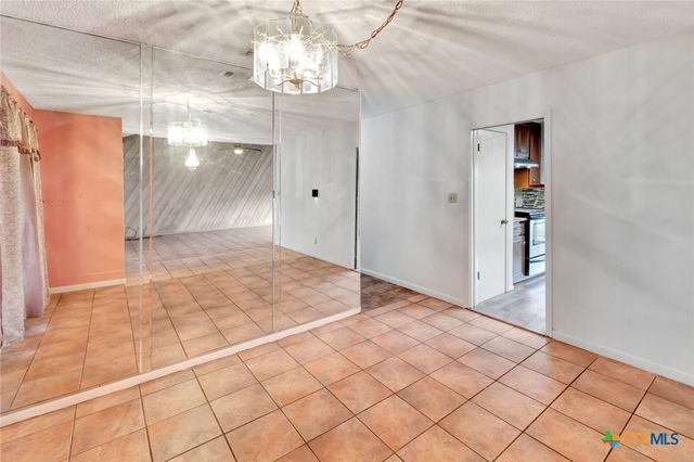 808 Taos Drive, Victoria, TX 77904