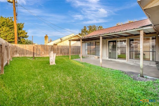 808 Taos Drive, Victoria, TX 77904