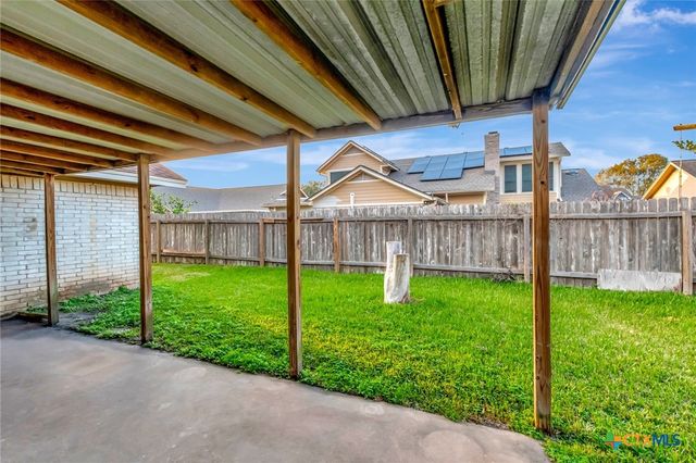 808 Taos Drive, Victoria, TX 77904