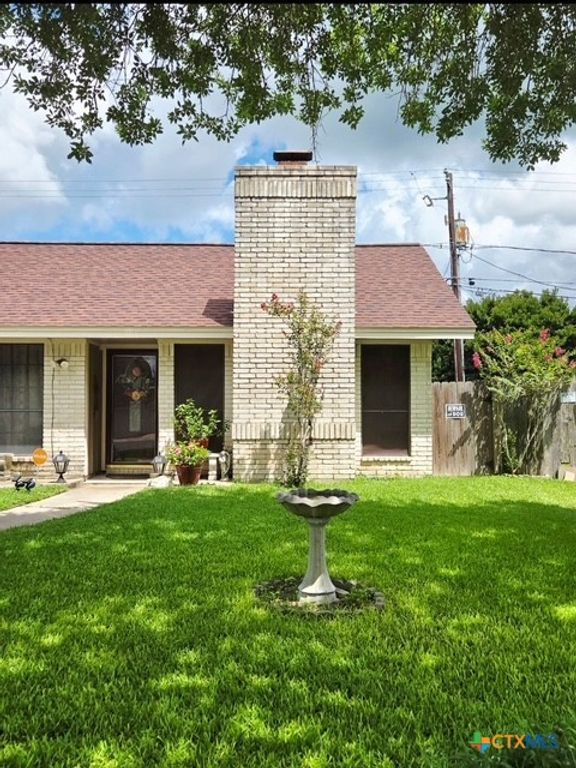 808 Taos Drive, Victoria, TX 77904