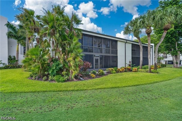 4570 Trawler CT 102, Fort Myers, FL 33919