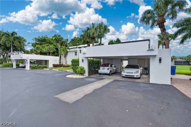 4570 Trawler CT 102, Fort Myers, FL 33919