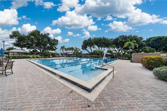 4570 Trawler CT 102, Fort Myers, FL 33919