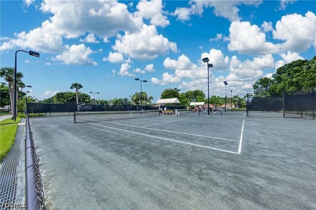 4570 Trawler CT 102, Fort Myers, FL 33919
