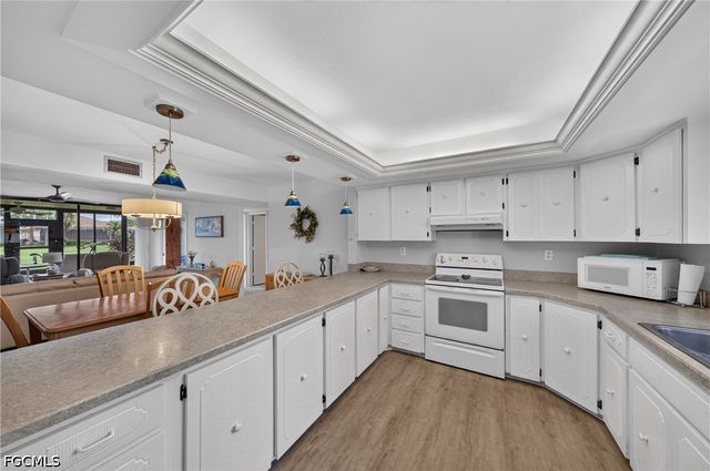 4570 Trawler CT 102, Fort Myers, FL 33919