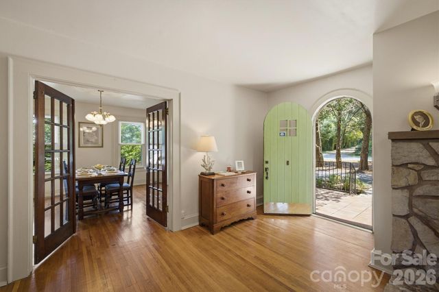 1205 E Union Street, Morganton, NC 28655