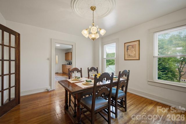 1205 E Union Street, Morganton, NC 28655