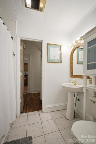 1205 E Union Street, Morganton, NC 28655