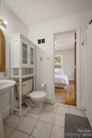 1205 E Union Street, Morganton, NC 28655