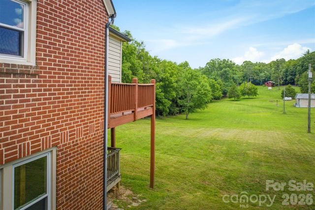 1205 E Union Street, Morganton, NC 28655