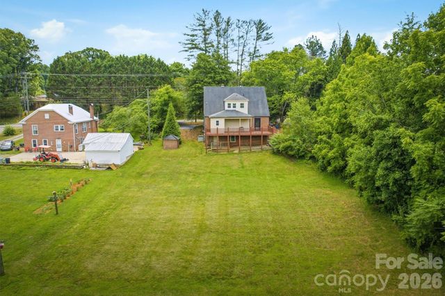 1205 E Union Street, Morganton, NC 28655