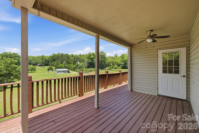 1205 E Union Street, Morganton, NC 28655
