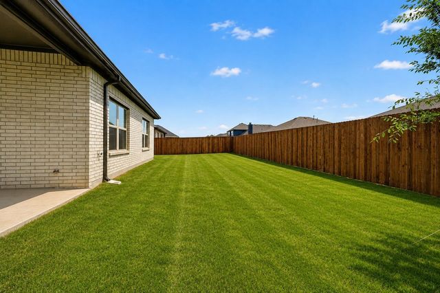 202 Briarwood Drive, Nevada, TX 75173
