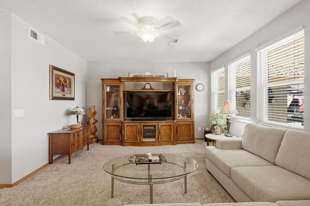 1664 Cerro Crestado Drive NW, Los Lunas, NM 87031