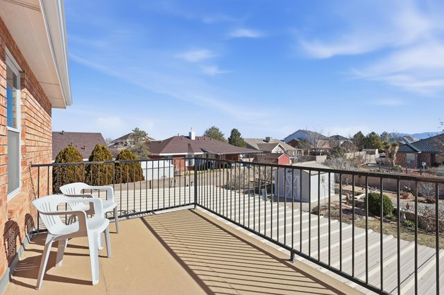 1664 Cerro Crestado Drive NW, Los Lunas, NM 87031