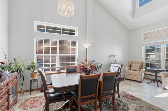 1664 Cerro Crestado Drive NW, Los Lunas, NM 87031