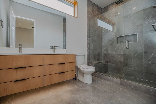 604 NW Bike Court, Bentonville, AR 72712