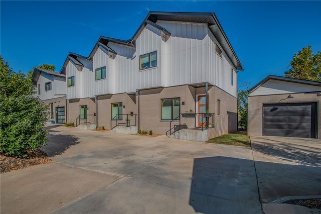 604 NW Bike Court, Bentonville, AR 72712