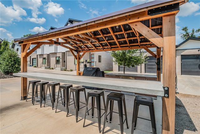 604 NW Bike Court, Bentonville, AR 72712