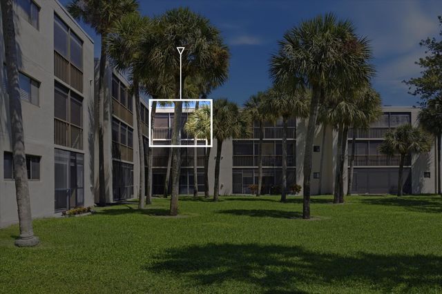 5370 Las Verdes Circle 303, Delray Beach, FL 33484