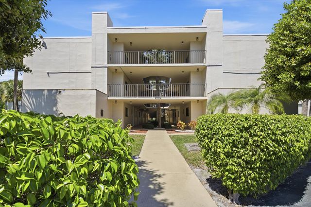 5370 Las Verdes Circle 303, Delray Beach, FL 33484