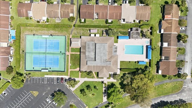 5370 Las Verdes Circle 303, Delray Beach, FL 33484