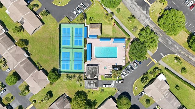 5370 Las Verdes Circle 303, Delray Beach, FL 33484