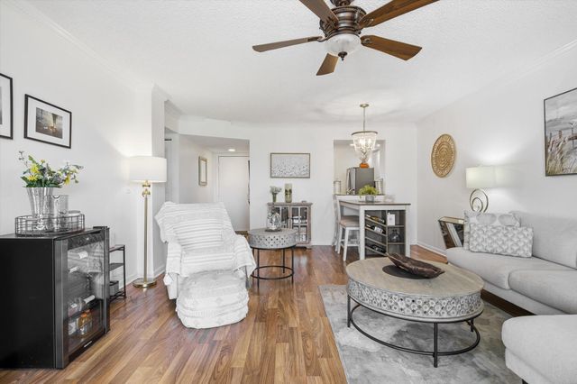 5370 Las Verdes Circle 303, Delray Beach, FL 33484