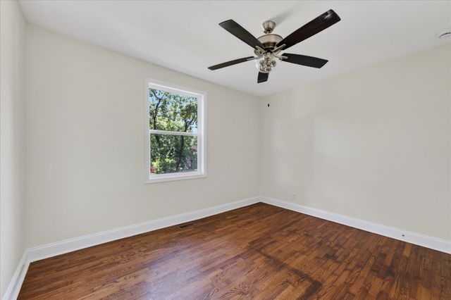 43 Chestnut Dr, Clarksville, TN 37042