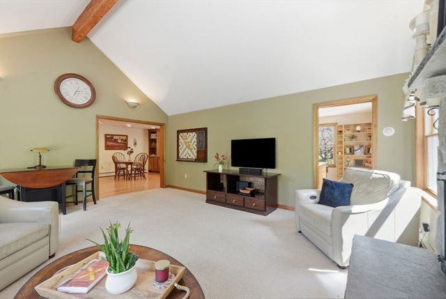 96 Town Farm Road, Sutton, MA 01590