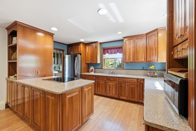 96 Town Farm Road, Sutton, MA 01590