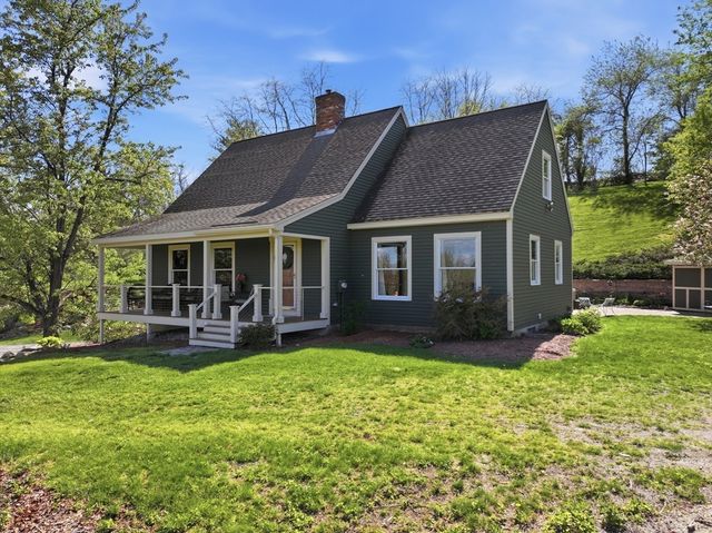 96 Town Farm Road, Sutton, MA 01590