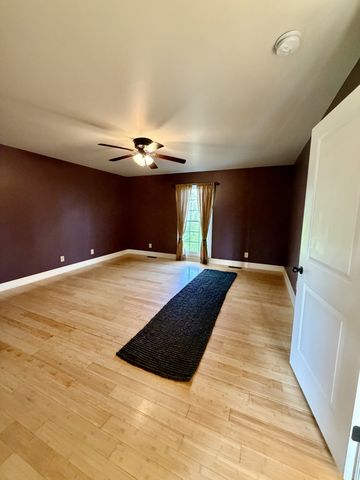 153 Gore Rd, Lawrenceburg, TN 38464