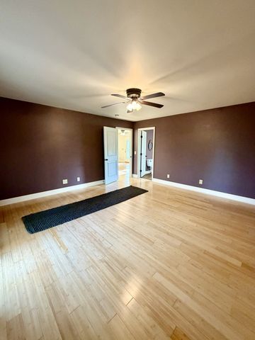 153 Gore Rd, Lawrenceburg, TN 38464