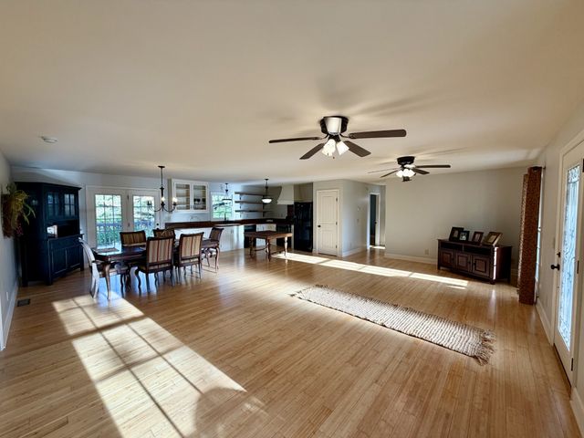 153 Gore Rd, Lawrenceburg, TN 38464
