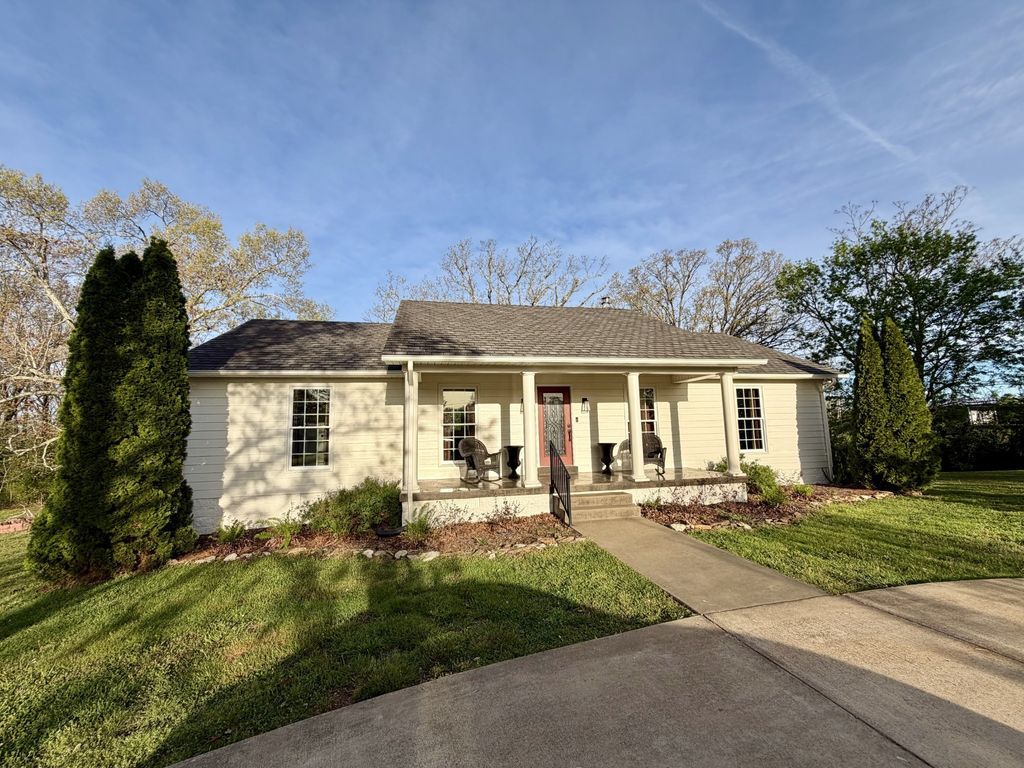153 Gore Rd, Lawrenceburg, TN 38464