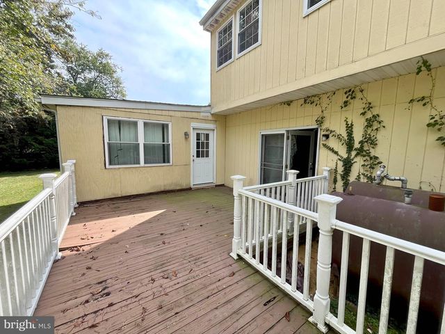 1814 PARKSIDE DR, Pasadena, MD 21122