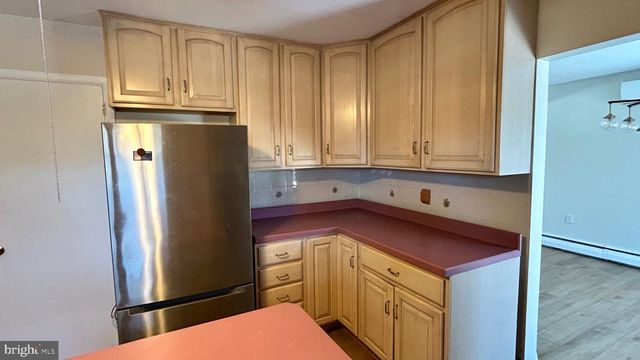 1211 MOUNTAINVIEW BLVD, Dauphin, PA 17018