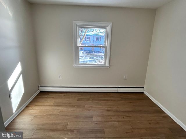 1211 MOUNTAINVIEW BLVD, Dauphin, PA 17018