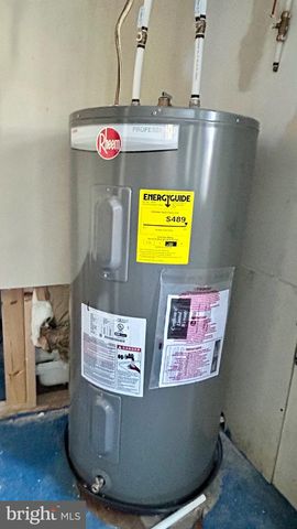 1211 MOUNTAINVIEW BLVD, Dauphin, PA 17018