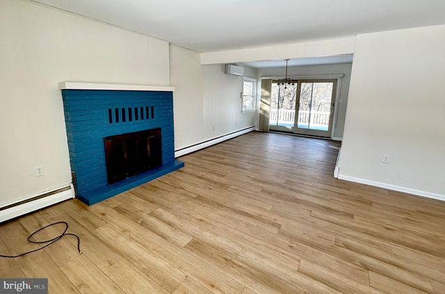 1211 MOUNTAINVIEW BLVD, Dauphin, PA 17018