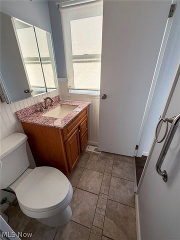 568 Purdue Avenue, Austintown, OH 44515