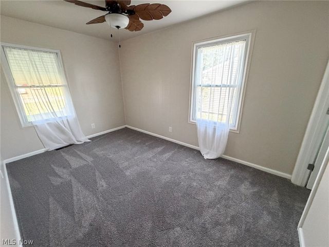 568 Purdue Avenue, Austintown, OH 44515