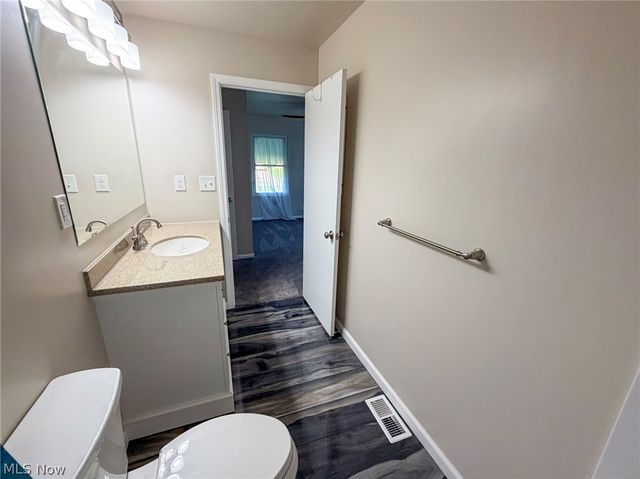 568 Purdue Avenue, Austintown, OH 44515