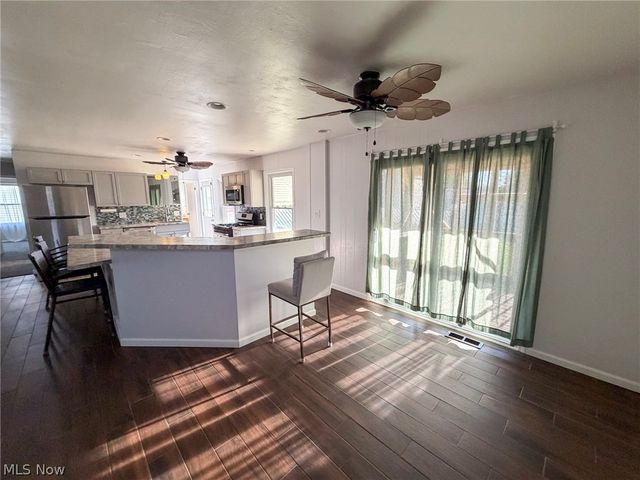 568 Purdue Avenue, Austintown, OH 44515