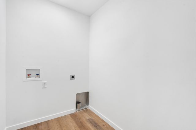 245 S Chesterfield Avenue, Rogersville, MO 65742